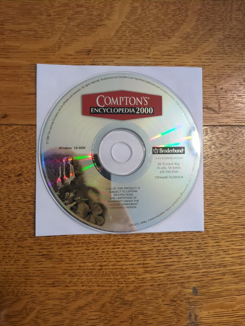 Compton's Encyclopedia 2000 CD-ROM for Windows disc only